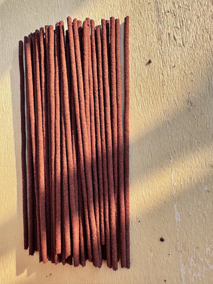 Texture detail of authentic Hainan Jiang Zhen, highlighting dense resin and dark aging